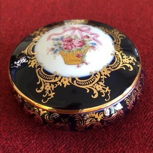 Limoges Castel France Basket of Flowers Decorative Box 24k gold